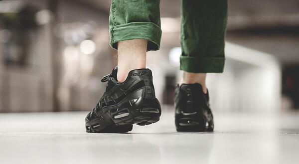 Nike Air Max 95 Essential 